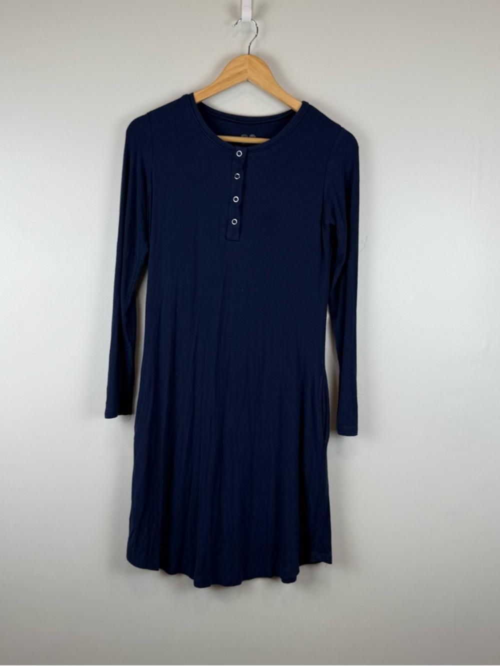 Kindred Bravely Betsy Ribbed Bamboo Henley Nursing Maternity Nightgown Small Blu